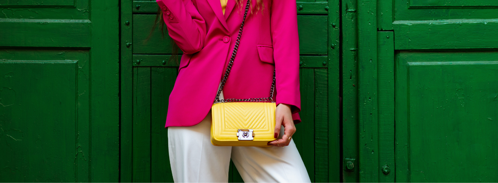 Bunter Taschen Trend im Frühling 2023