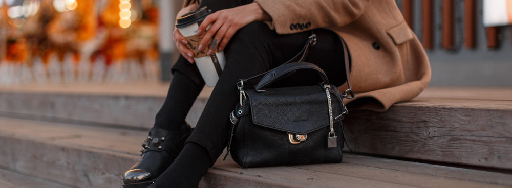 Winter-Outfits: Diese Taschen und Rucksäcke passen dazu!