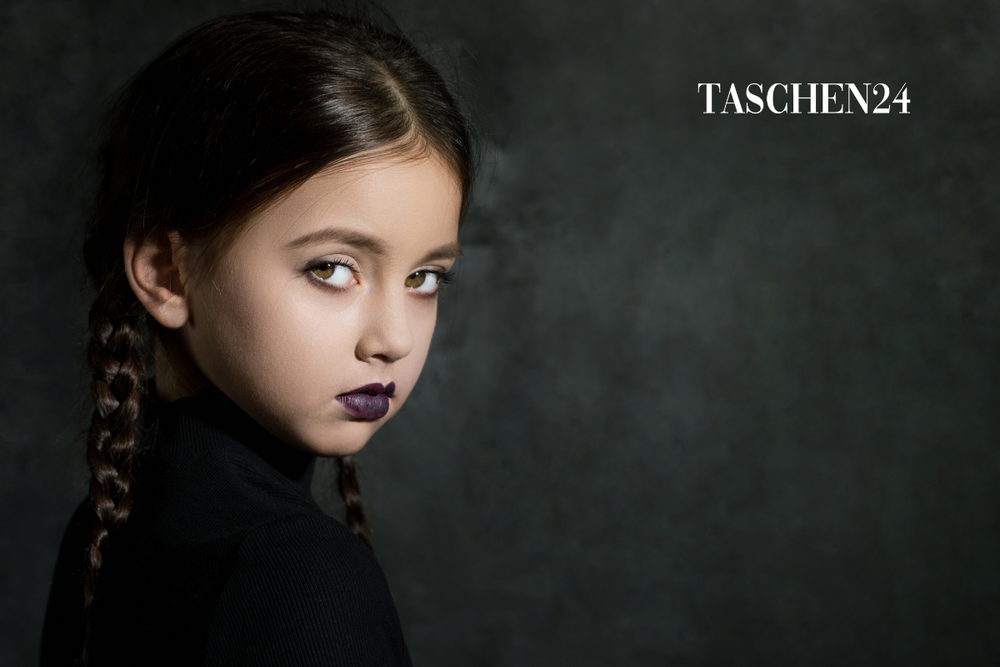 Der Addams Look mit Taschen24